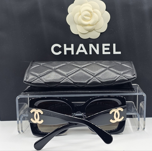 Chanel Polarized Square Sunglasses Black (5494 c.622/S9) - Picture 6 of 12